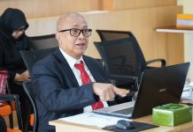 Usia Senja, Semangat Muda, Kisah Inspiratif Dr. Ahmad Tarmizy Dalam Dunia Pendidikan dan Kesehatan