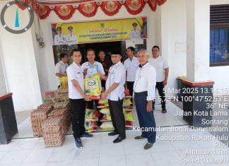 Pemkab Rohul Salurkan Bantuan Bagi Korban Banjir di Bonai Darussalam
