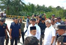 Tinjau Jembatan Sungai Rokan, Gubri : Perbaikan Dimulai Lepas Lebaran Idul Fitri