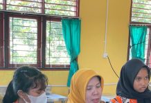 Tumbuhkan Kreativitas Bisnis, Dosen SPs Unilak Bimbing Siswa Produksi Minuman Sehat