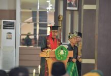 Dari Dalu-Dalu ke Puncak Ilmu, Prof. Adolf Bastian Dikukuhkan sebagai Guru Besar UNILAK