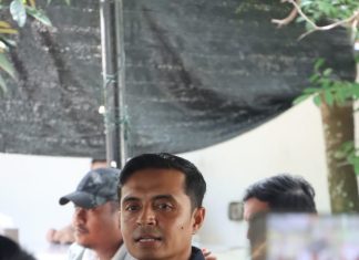 Gelar Coffee Morning Bersama Insan Pers, Jalin Sinergitas Kapolres Rohul dengan Berbagi Bibit Pohon