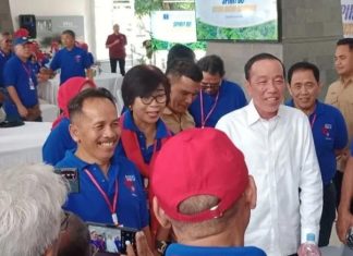 Tuduhan Ijazah Palsu Melebar, Joko Widodo Hadiri Reuni-45 Angkatan 80 di UGM