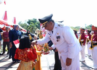 Ratusan Anak di Rohul Ikuti Tarian Masal, Meriahkan HUT RI ke-80