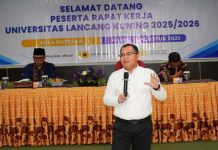 Prof. Dr. Junaidi Tekankan Akuntabilitas dan Inovasi dalam Rapat Kerja UNILAK 2025/2026