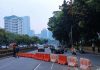 Polisi Tutup Jalan Gatot Subroto Akibat Demo di Gedung DPR/MPR