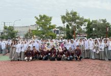 Mahasiswa dan Dosen Universitas Abdurrab Beri Penyuluhan Terkait LGBT