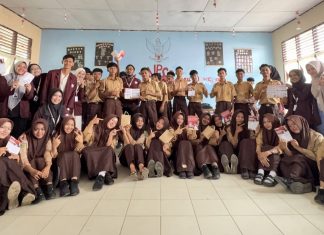 Mahasiswa Abdurrab Bentuk Remaja Sehat dan Berkarakter Lewat KKN