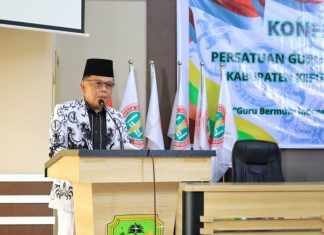 Bupati Meranti H. Asmar Prioritaskan Kesejahteraan dan Kompetensi Guru untuk Pendidikan Berkualitas