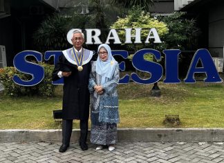 Menyandang Gelar Doktor, Berikut Pesan Rektor ITB Indragiri Kepada Generasi Muda