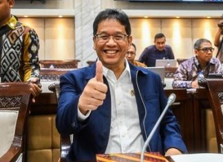Purbaya Tanggapi Soal Pegawai Bea Cukai di Starbucks
