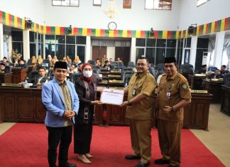 Melalui Rapat Paripurna, DPRD Rohul Bahas Ranperda Pembentukan Produk Hukum Daerah