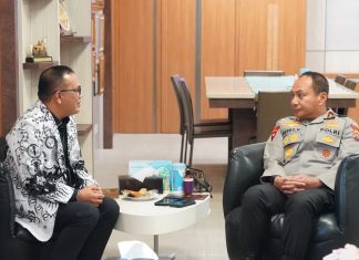Silaturahmi PGRI Riau ke Polda Riau Dorong Perlindungan Guru dan Green Policing