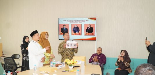 Melalui Rapat Senat, Prof Adolf Bastian Kembali Nahkodai Pascasarjana Unilak