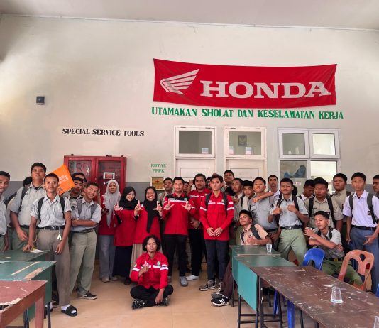 Dosen K3 Unilak Gelar Sosialisasi Budaya 5R di SMK Negeri 5 Pekanbaru