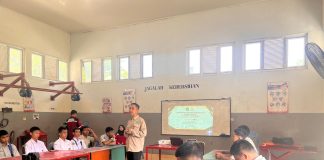 Peningkatan Pemahaman Siswa Teknik Otomotif terkait Konversi Energi Terbarukan Kendaraan Listrik di SMKN 5 Pekanbaru