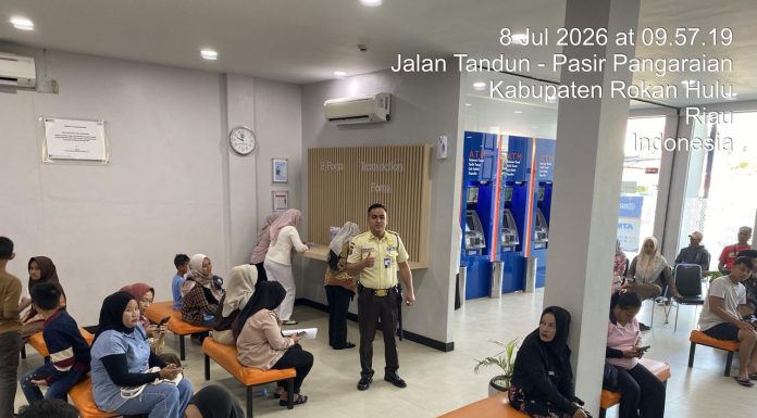 BRI Ujung Batu Salurkan Dana Program Indonesia Pintar, Pastikan Proses Berjalan Mudah dan Tepat Sasaran