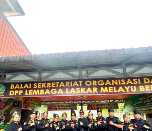 Datuk Panglimo Pucuk DPP LLMB dan Ketua Umum PLMLI Bertemu di Pekanbaru, Sepakat Perkuat Persatuan Melayu Riau–Langkat