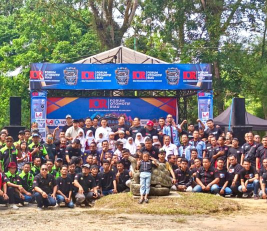 Semarak Kopdargab ke-9 Forum Otomotif Riau di Pekanbaru