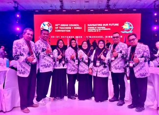 PGRI Riau Kirim 9 Delegasi ke Konvensi Guru ASEAN di Singapura, Prof Adolf: AI Mendukung Pendidikan, Peran Guru Tak Tergantikan